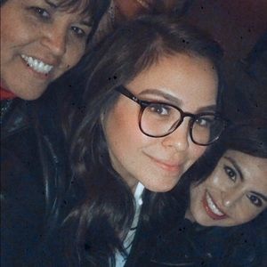 Meet your Posher, Angie